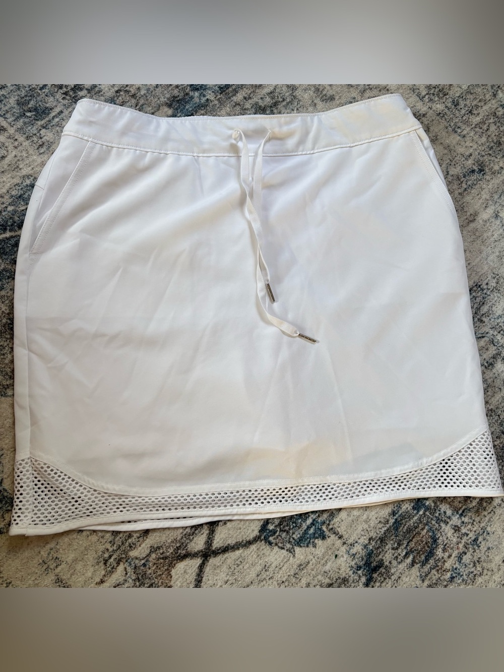 Chico's Zenergy White Drawstring Athletic Skort Mesh Hem Size 0.5 / US 6